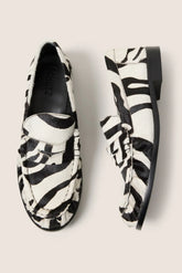 Tyche Loafer