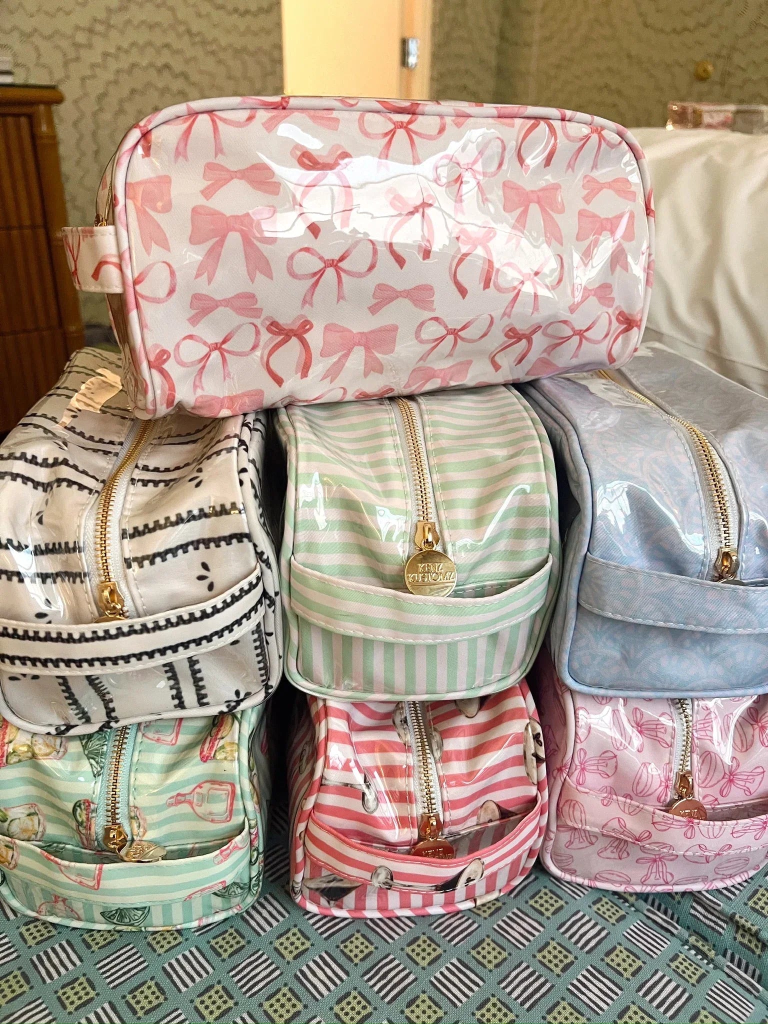 KenzKustomz Clear Coat Toiletry Dopp Kit