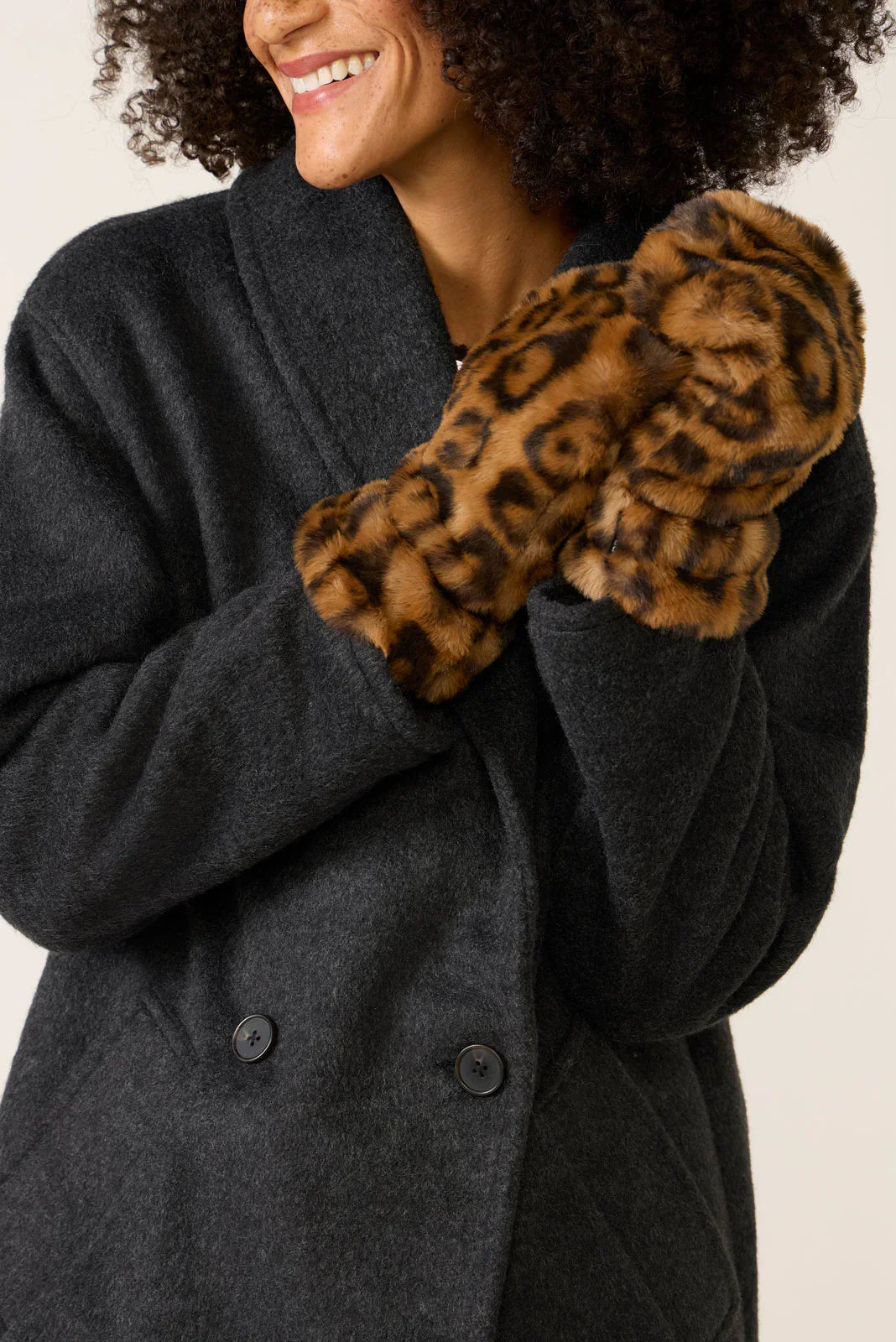 Coco Leopard Gloves