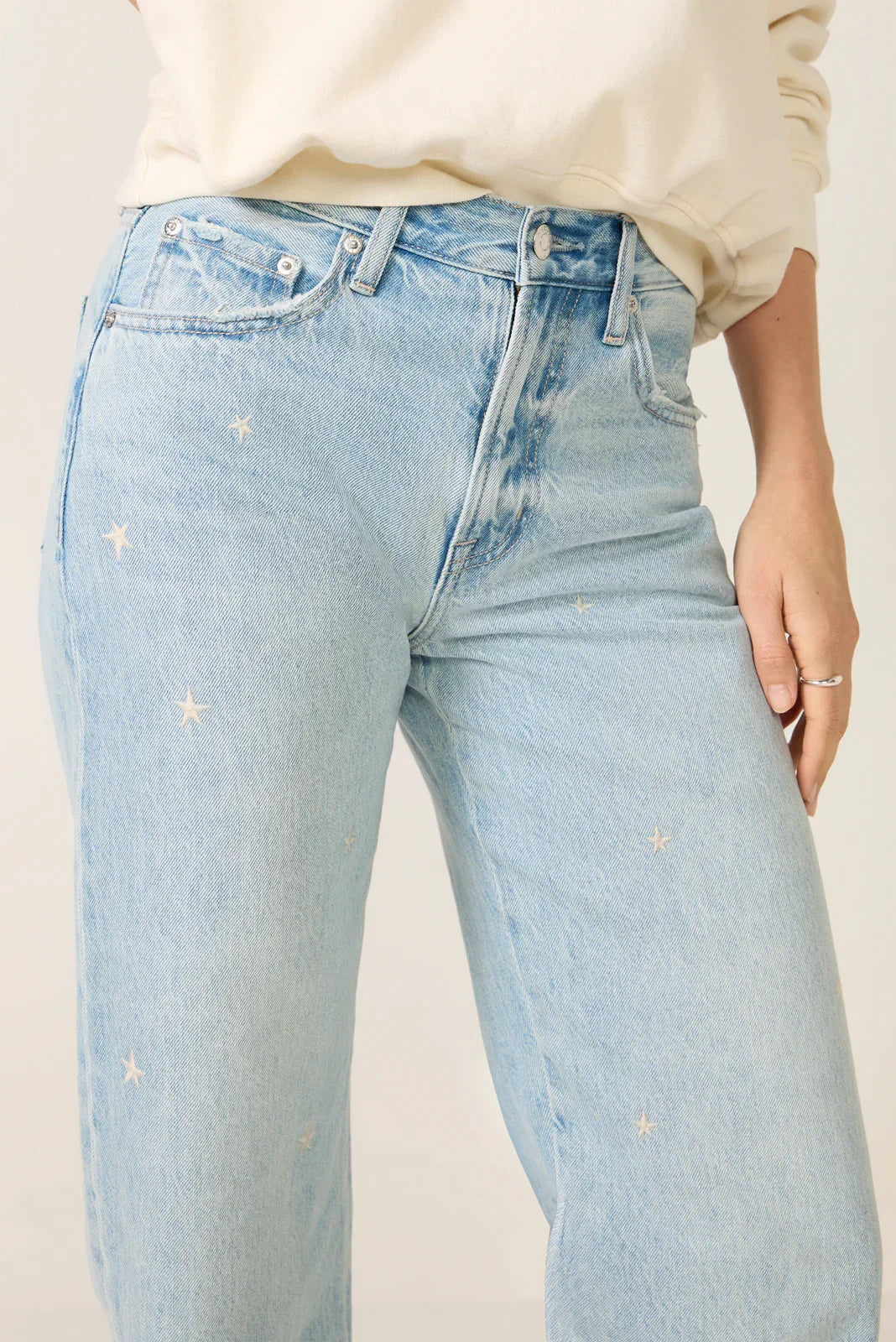 Lexi Bowed Straight Jean