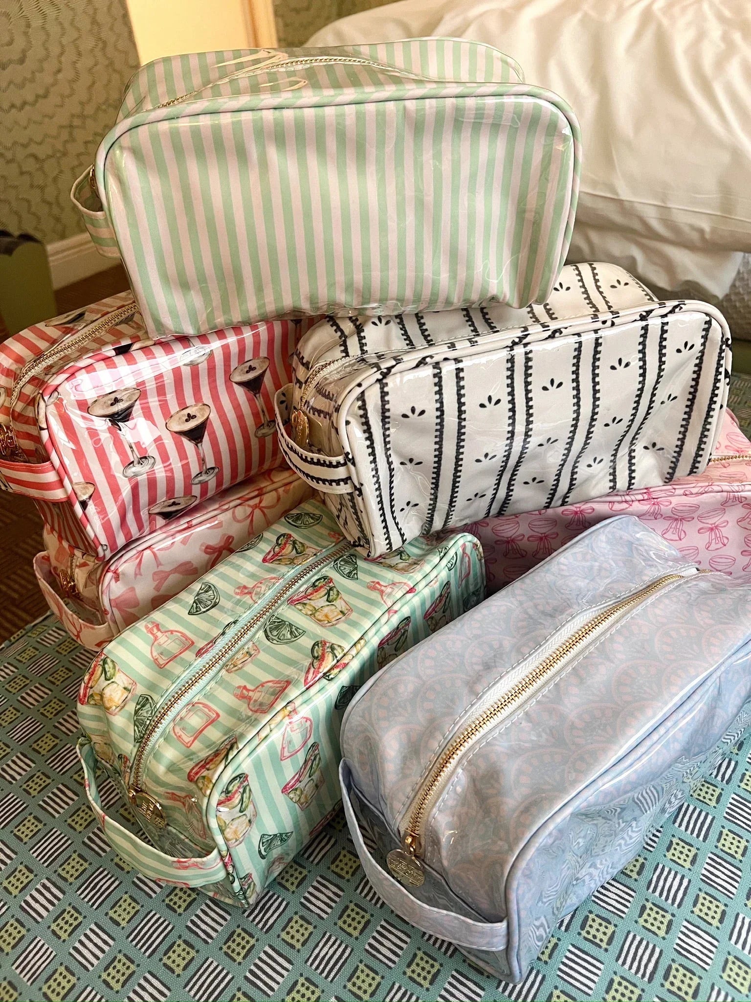 KenzKustomz Clear Coat Toiletry Dopp Kit