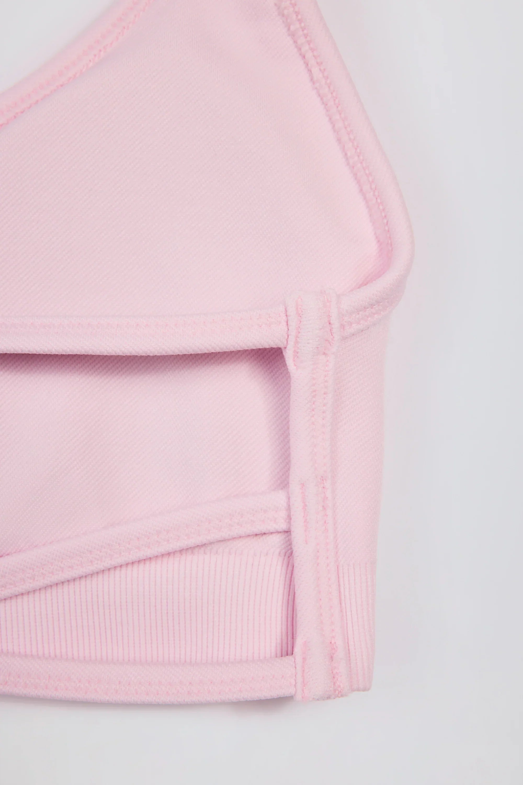 Super Sculpt Seamless Backless Sports Bra in Powder Pink