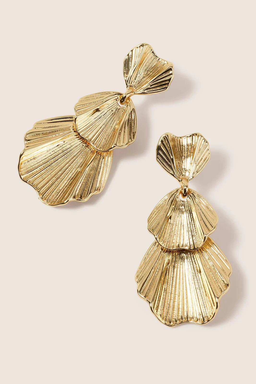 Adriana Seashell Earring